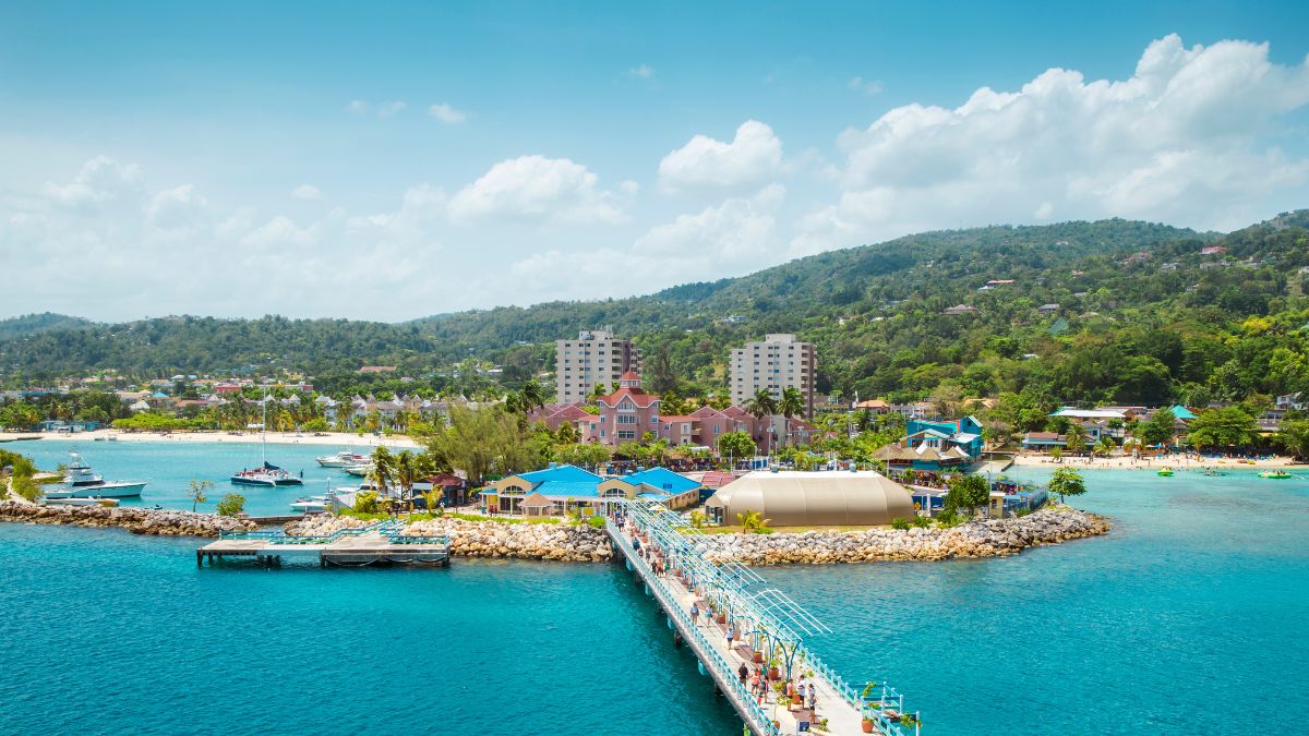 Ubigi Travel Blog - Best Time to Visit Jamaica: When You Should Go and Why