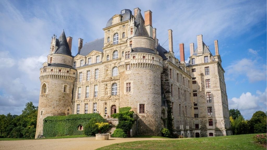 Discover the iconic Château de Brissac in France