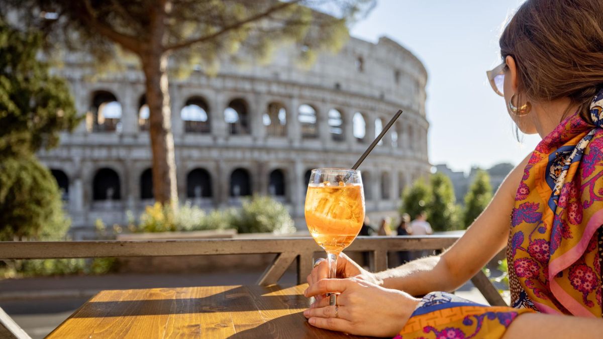 Ubigi Travel Blog: Restaurants with View on the Colosseum
