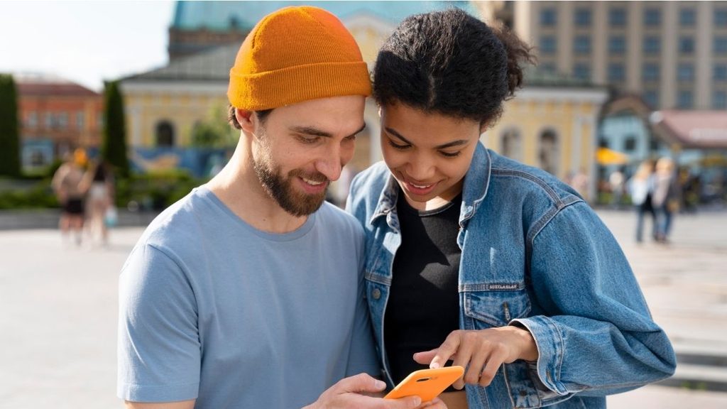 Jak zainstalować podróżną kartę eSIM firmy Ubigi w telefonie iPhone 18 Pro